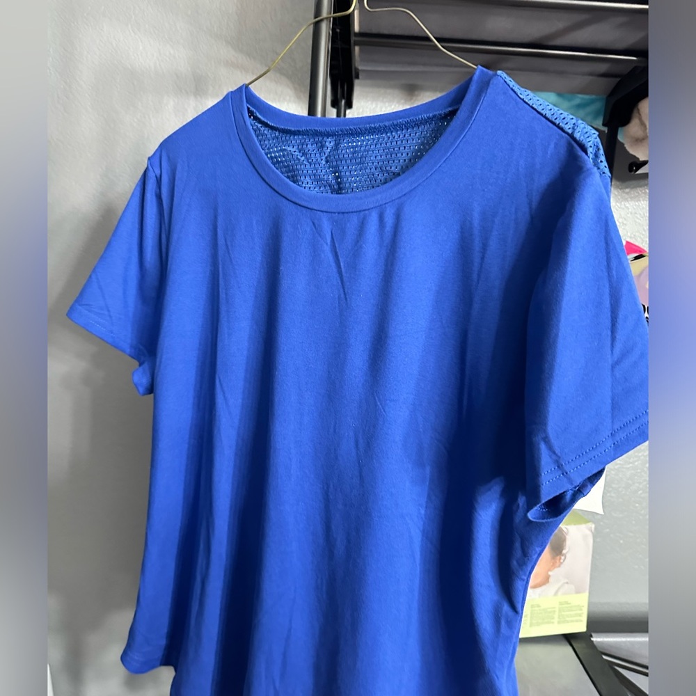 WORKOUT TEE